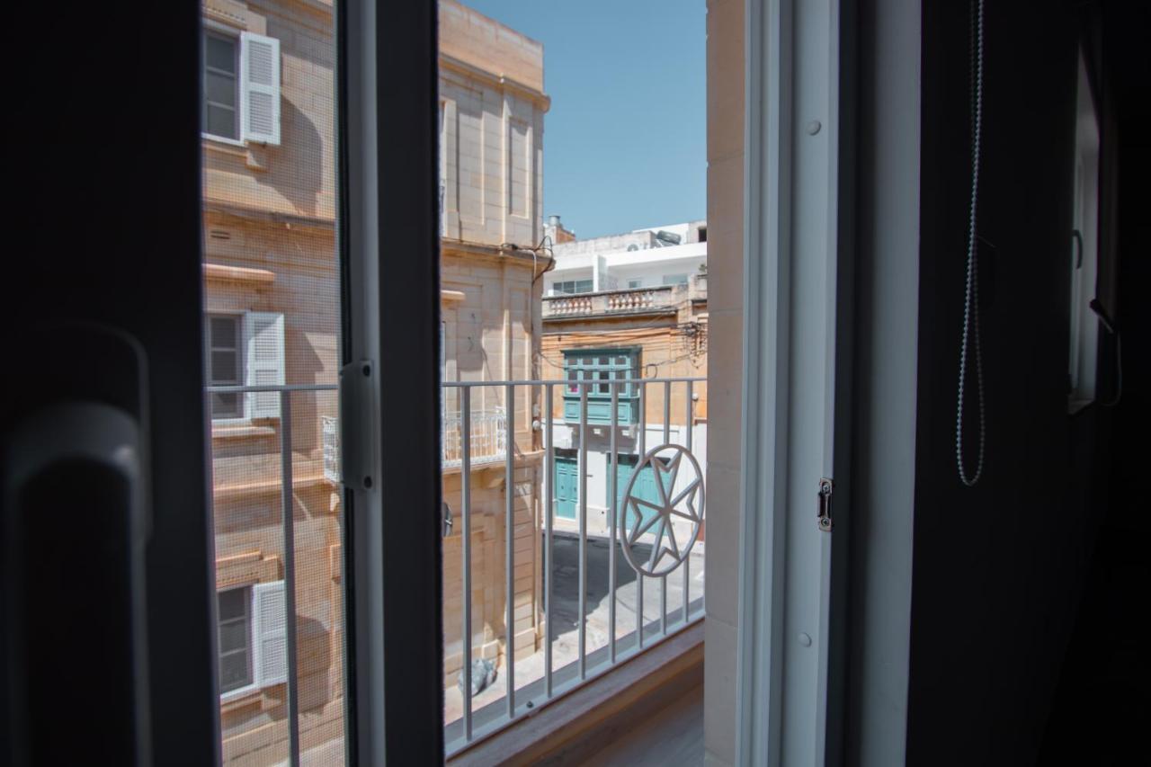 The Three Trees Apartments Sliema Exteriör bild